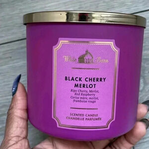 White Barn Candle